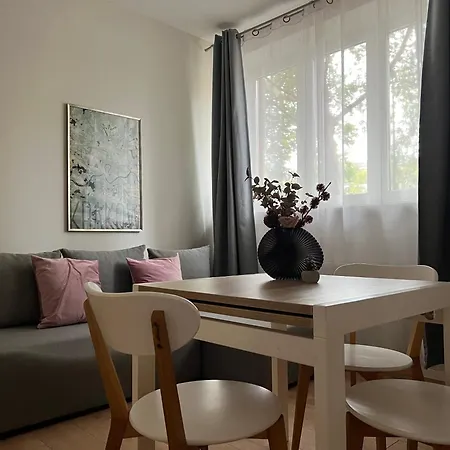 Old Town Bis Apartman