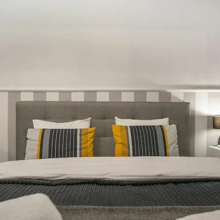Old Town Bis Apartman