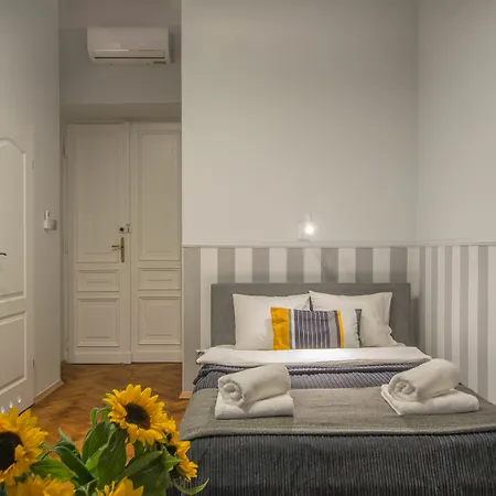 Apartman Old Town Bis